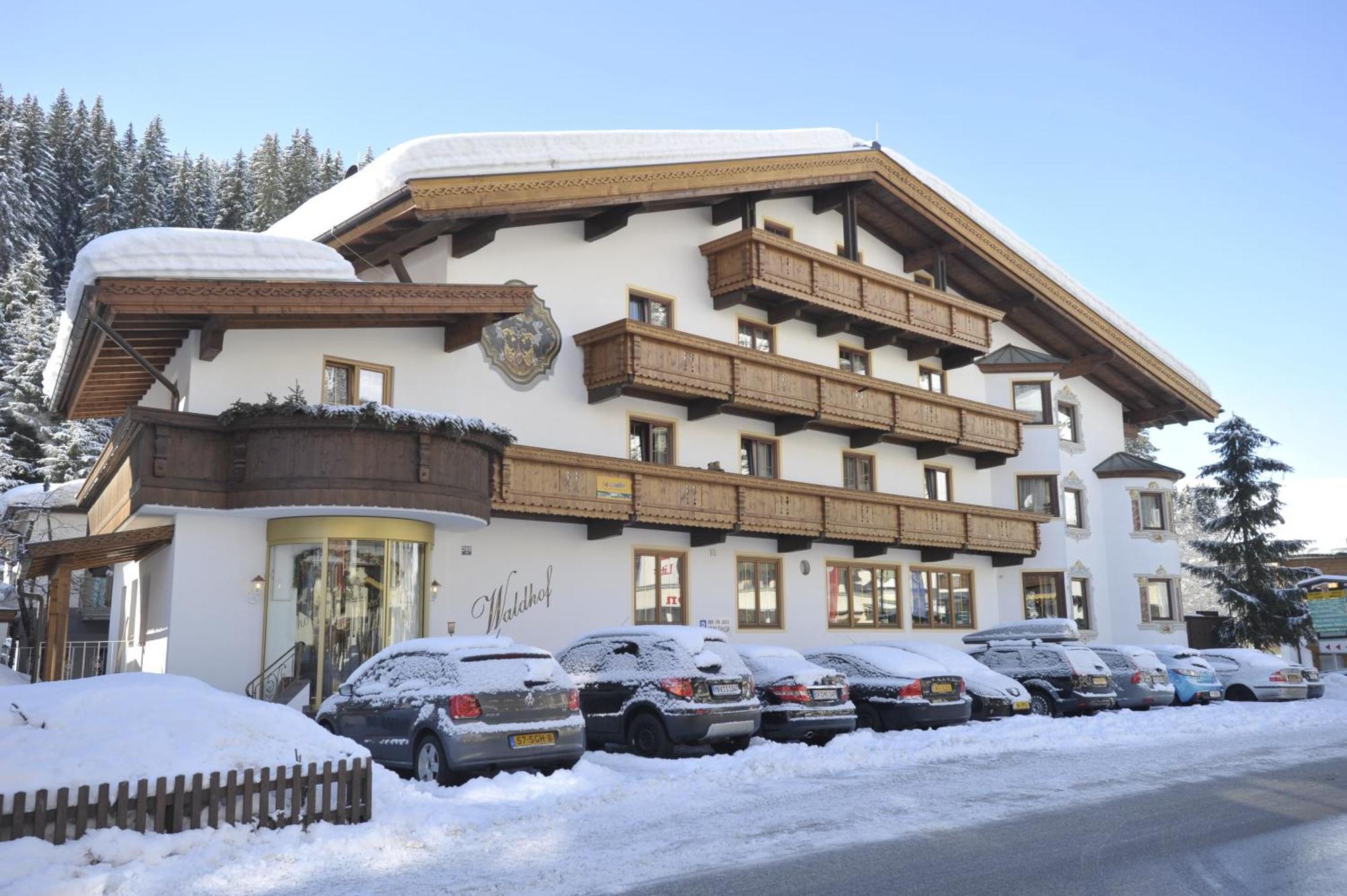 ホテル Waldhof ゲルロス エクステリア 写真