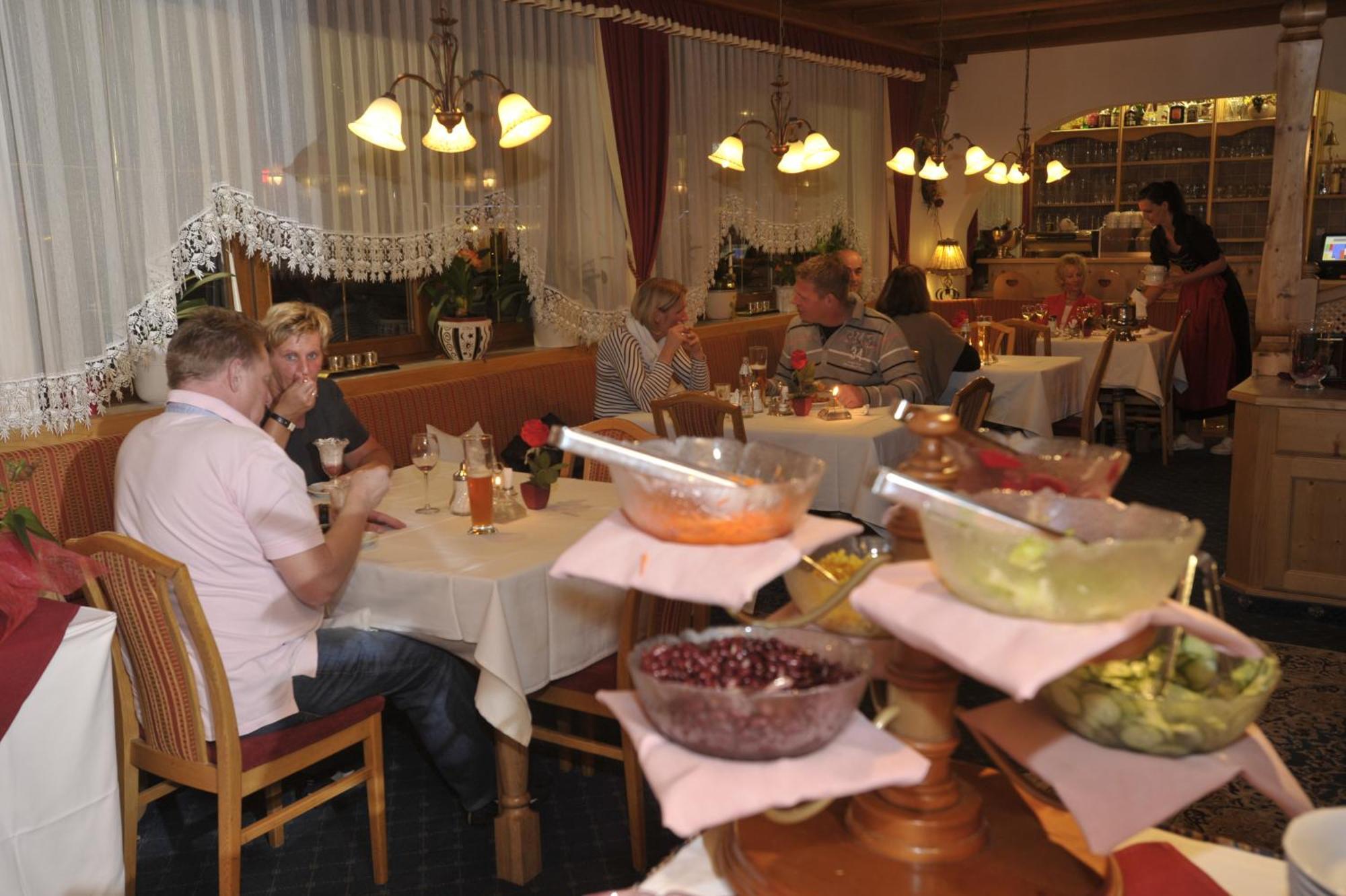 ホテル Waldhof ゲルロス エクステリア 写真