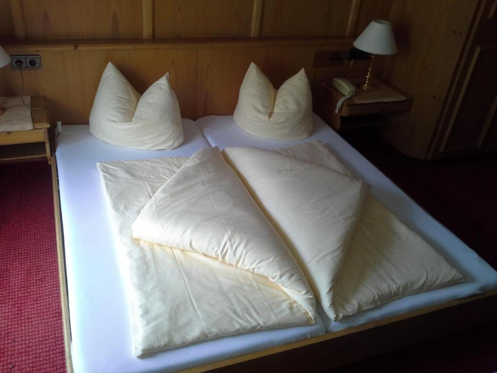 ホテル Waldhof ゲルロス 部屋 写真