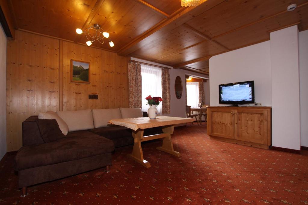 ホテル Waldhof ゲルロス 部屋 写真